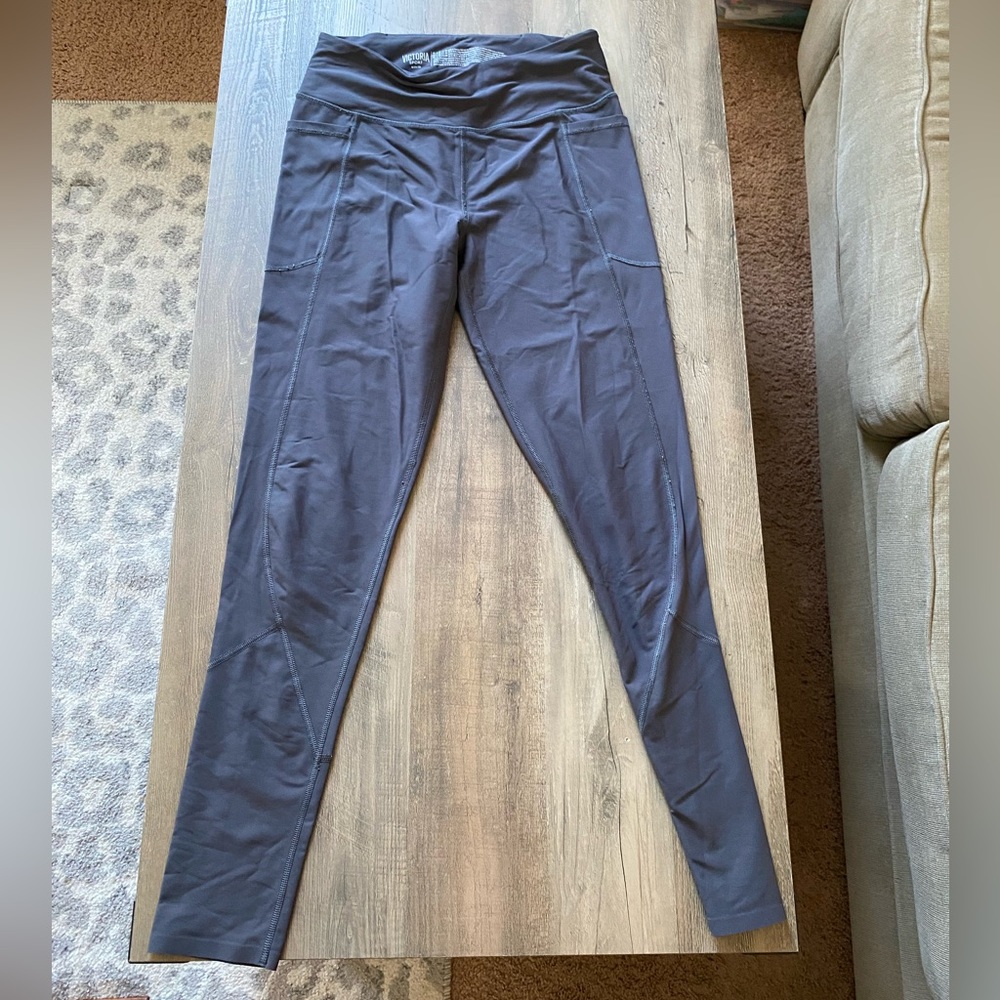 Victoria’s Secret “Victoria Sport” Leggings Size Medium